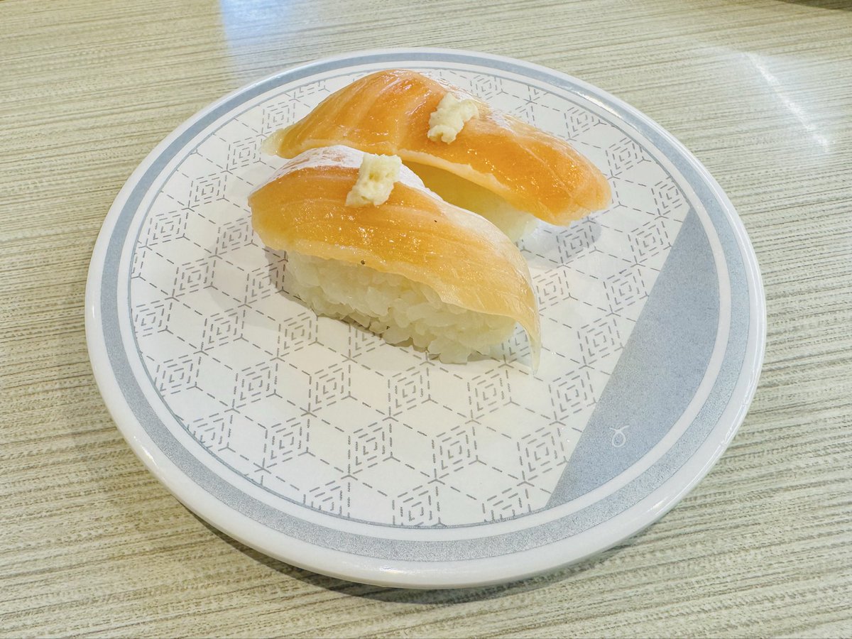 mo_82_s's tweet photo. 今日のお昼ははま寿司🍣
はまい！ https://t.co/dFiwUl2o6O