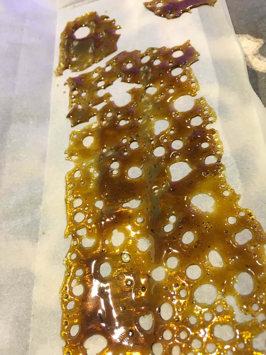 fullCLIPwen's tweet image. 2016 was a vibe lol wayy before the diamond hype . #shatter #processor #pizzaboxtech