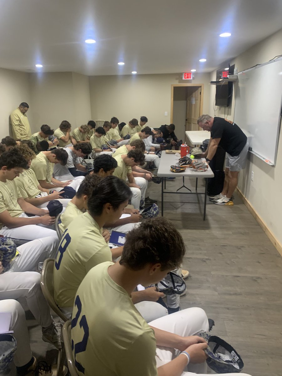 One of the best.. <a href="/CoachMongero/">Trent Mongero</a> Coach Mongero saying a prayer with the boys before his devotion.. Then finishing camp!!
