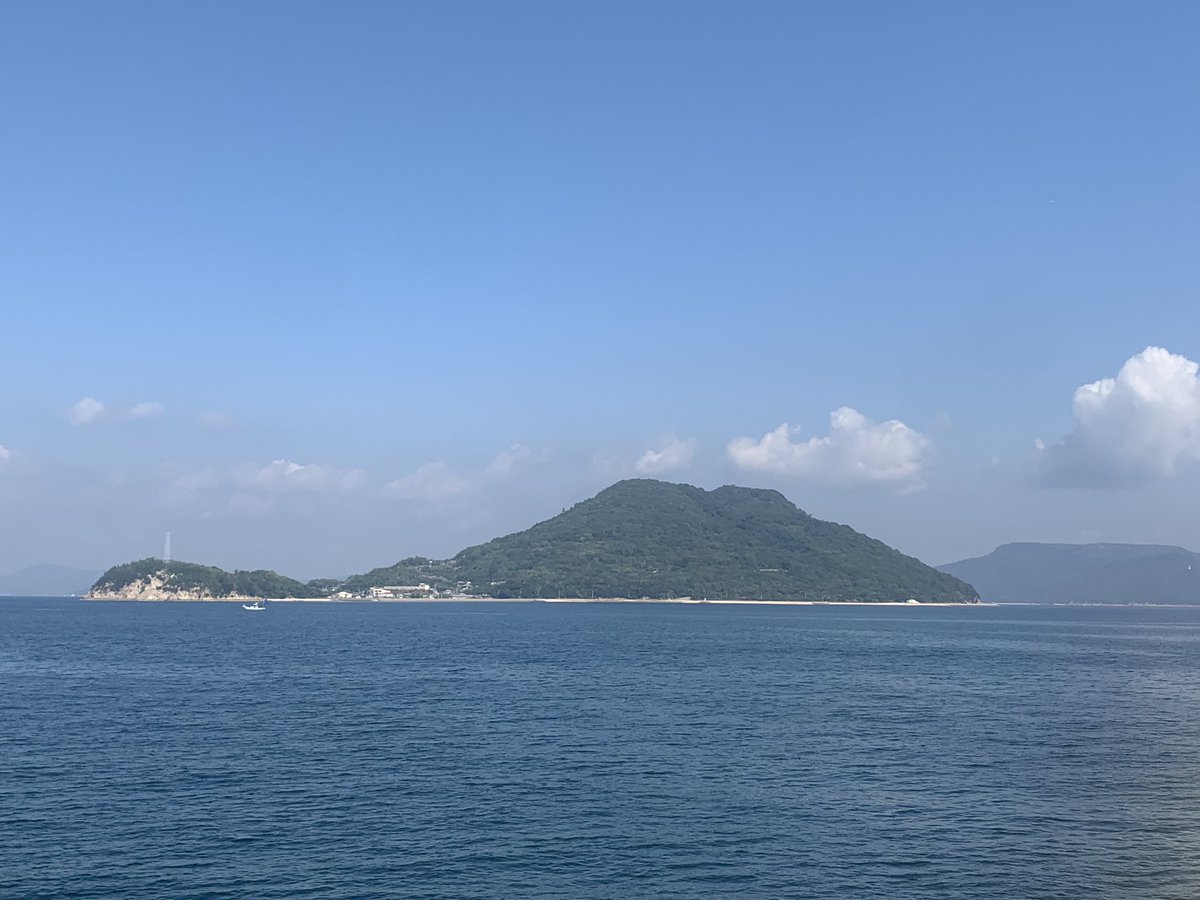 zeng_toby's tweet photo. 男木島で夏の記憶
さしずめ俺は...
そんな所にいたら危ないと思うぞー？（むぎゅ？） https://t.co/XyYPzaKjGb