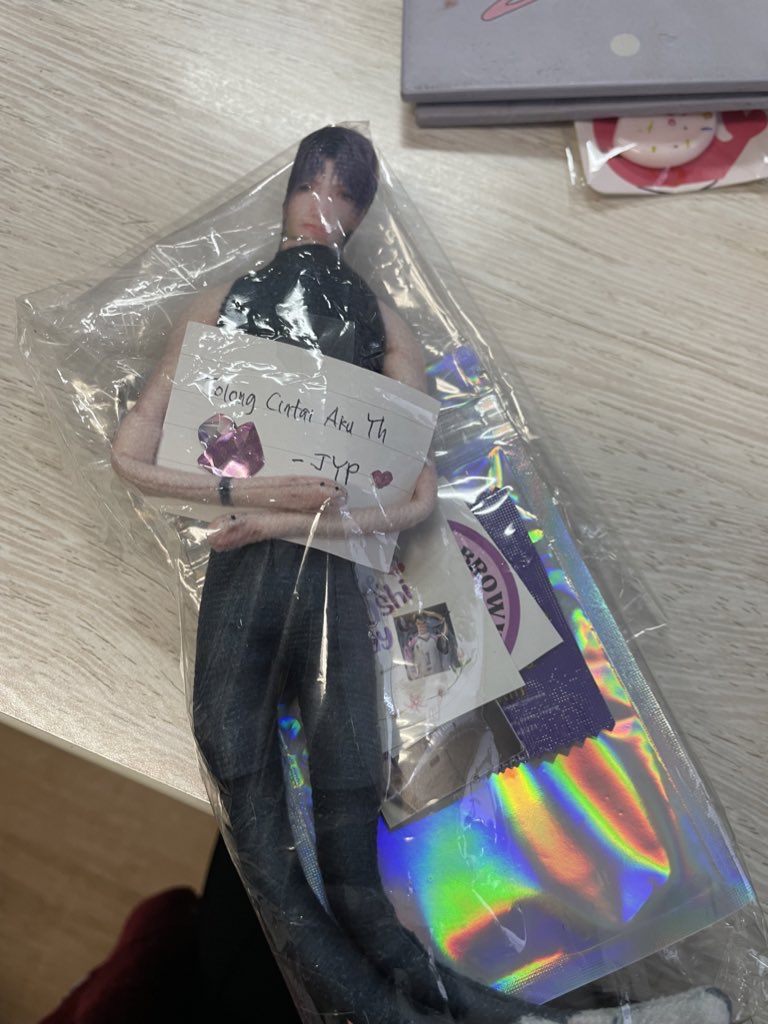 Temenku ngasih ginian😭 BONEKA JELEK INI LAGI ANJRIT