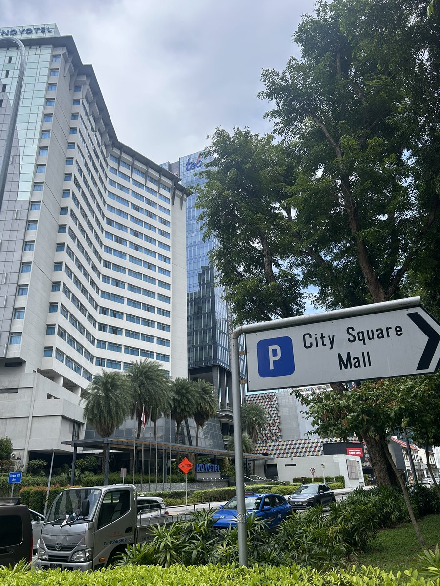 HappyBeany tweet media