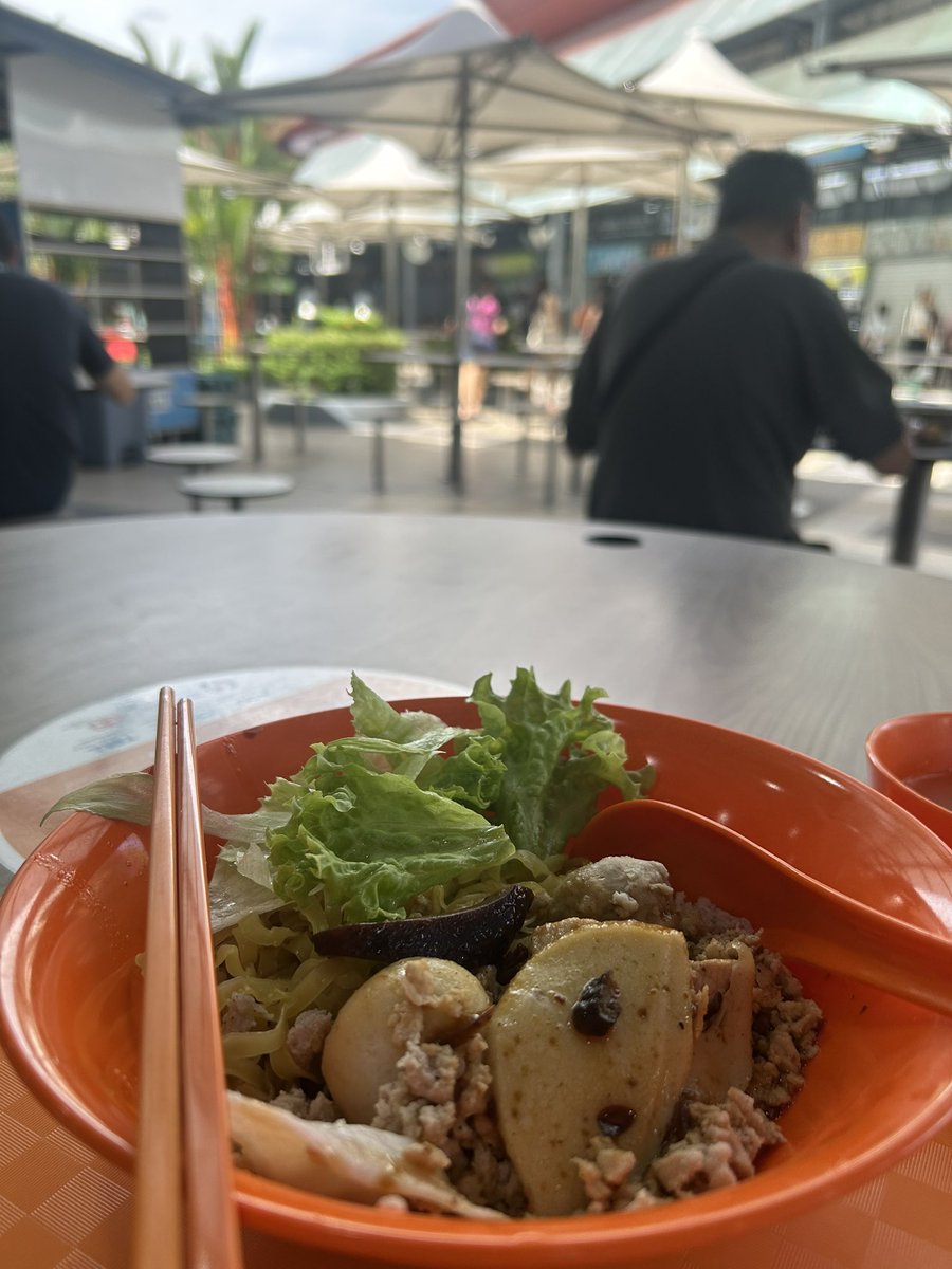 HappyBeany tweet media