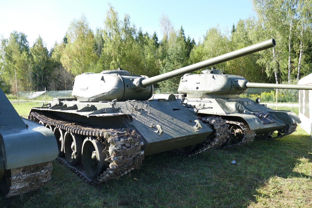 YPasholok's tweet photo. T-44M (ex-BTS-4), War Motors, august 2022
https://t.co/2yzmxbtibr
#t44
#warmotors https://t.co/2pVdUi1oBk