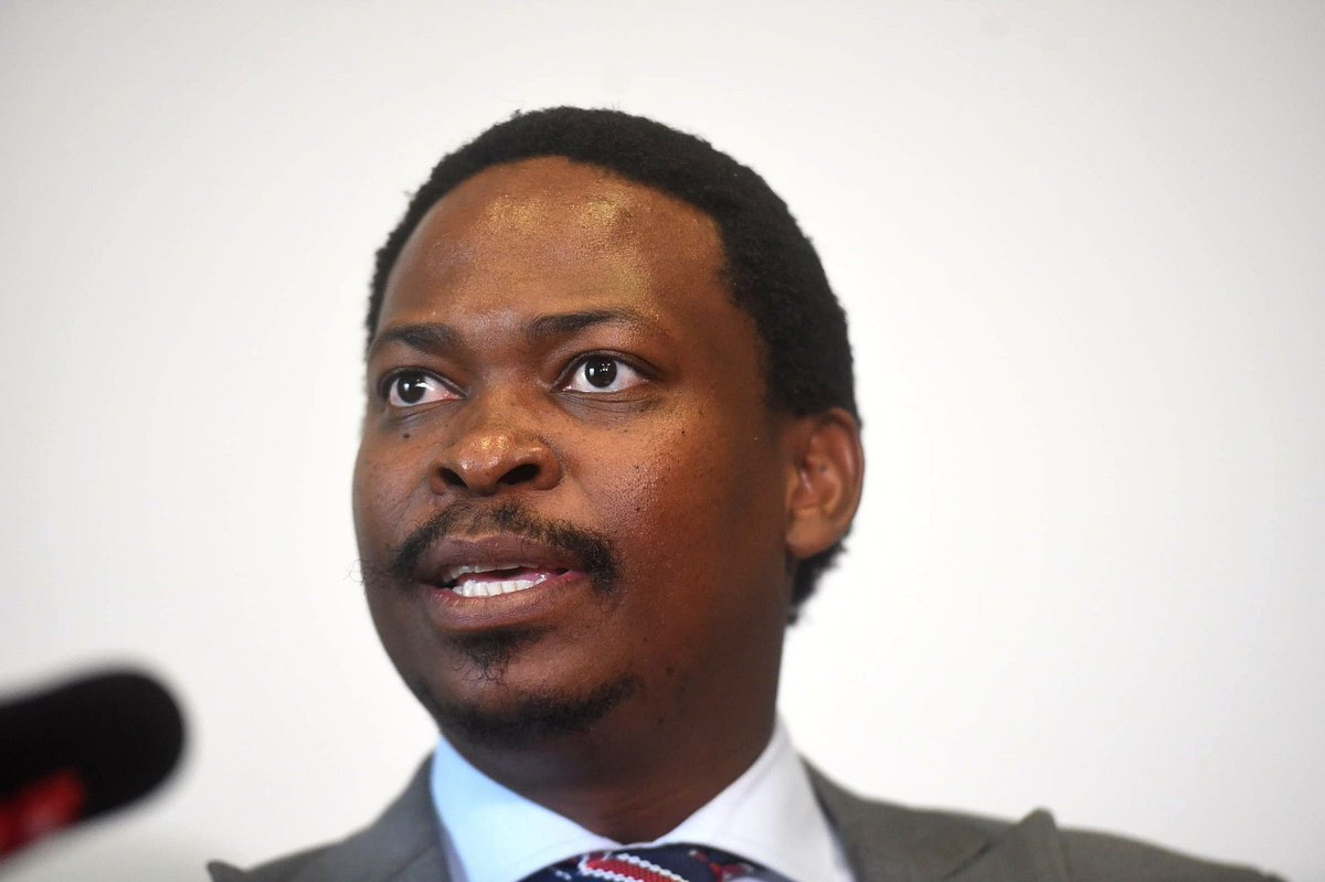 XFactor079's tweet photo. Bongani Baloyi would make the best Candidate for Johannesburg Mayor. 

-Young and Educated 
-Mayor Experience with 100% clean audits
-Visionary and understands modern day dynamics 
-Prepared and Provisioned 
-Understands  both Micro and Macroeconomics. 

I would vote for him. https://t.co/lTe5OaHgBJ