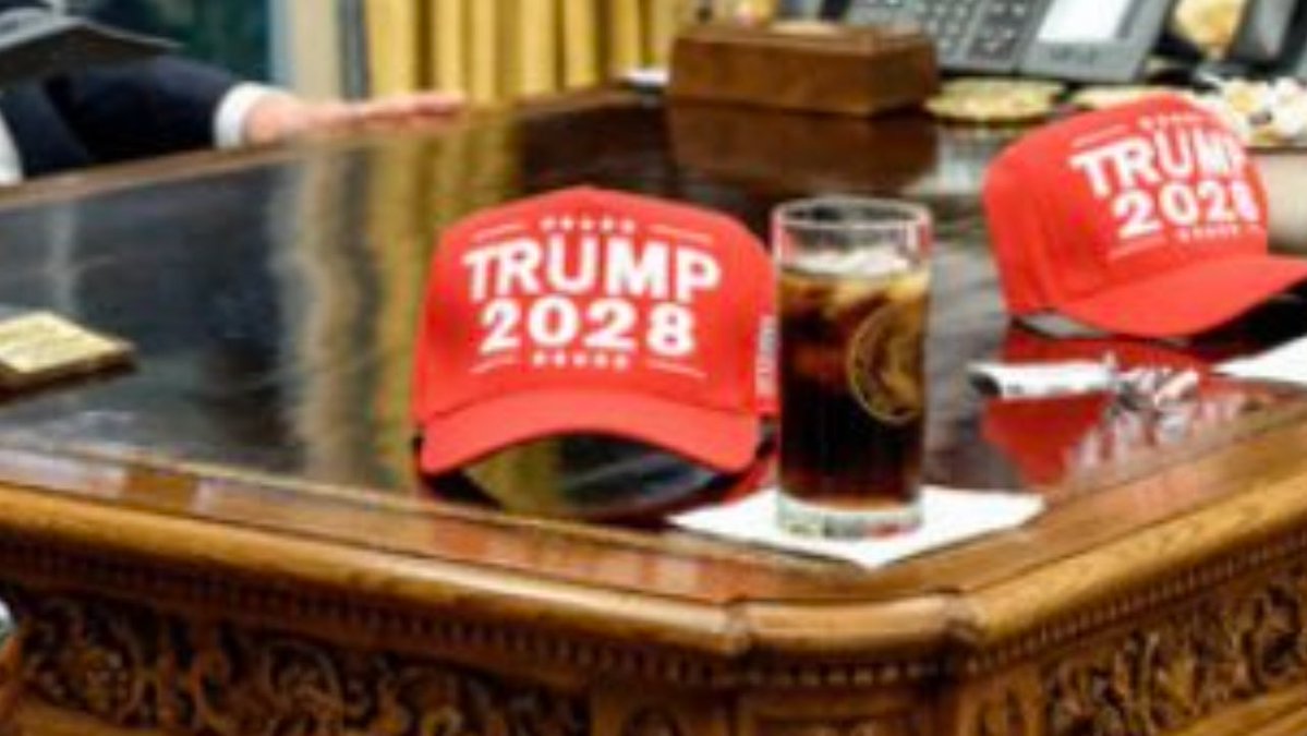 stellaaaaaax's tweet image. I see what you did there Mr President 😎
