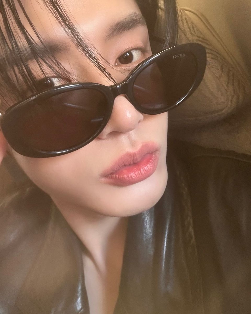 leejencco's tweet photo. he's so cute that I don't do it like him
🥺

୨✧୧       
#ZRSD #ZeroseSelcaDay #ZB1 #ZEROBASEONE #JIWOONG #KIMJIWOONG #김지웅 https://t.co/jm9wR8Fzy3