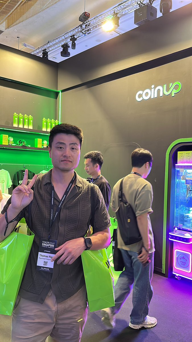 Popnfresh15's tweet photo. @CoinUpOfficials #TOKEN2049Singapore https://t.co/xSgK8xSaNK