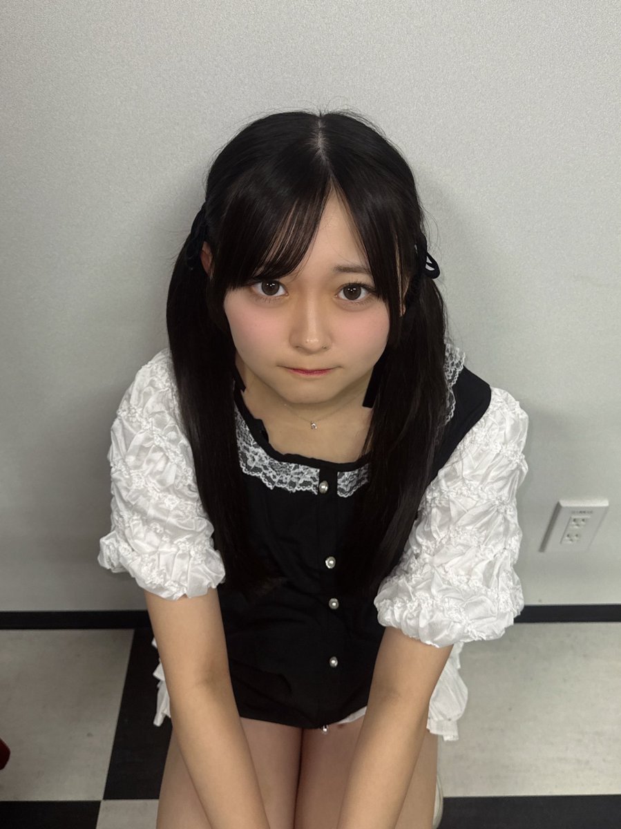 もう10月🌕はやいねぇ〜 10月もよろしくね👧🏻🎀 #月初め #毎日