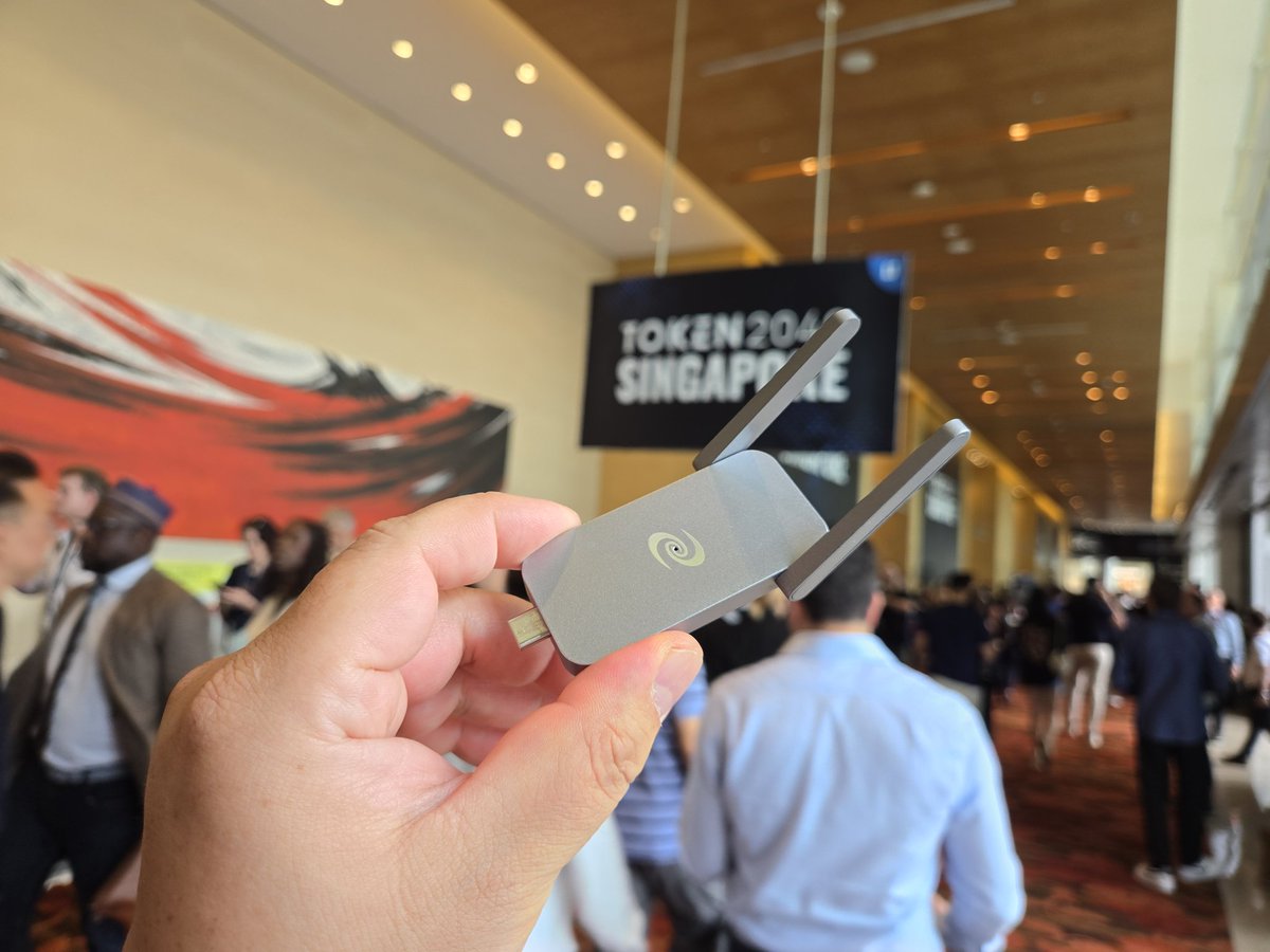Deeper is at #Token2049
Biggest crowd yet. So great to see the space continuing to grow. Bringing security and privacy to the world with over 200,000+ nodes in over 150 countries and still growing. <a href="/deeper_network/">Deeper Network</a>