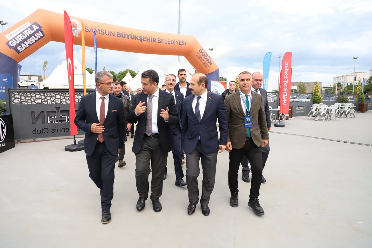 Samsun'da düzenlenen Uluslararası Samsun Açık WTA 125 Tenis Turnuvası'nın basın lansmanı gerçekleştirildi. 26 ülkeden 55 kadın sporcunun kıran kırana mücadele edeceği turnuva 28 Eylül ile 5 Ekim tarihleri arasında düzenleniyor. 

#GSBHepYanında
👇