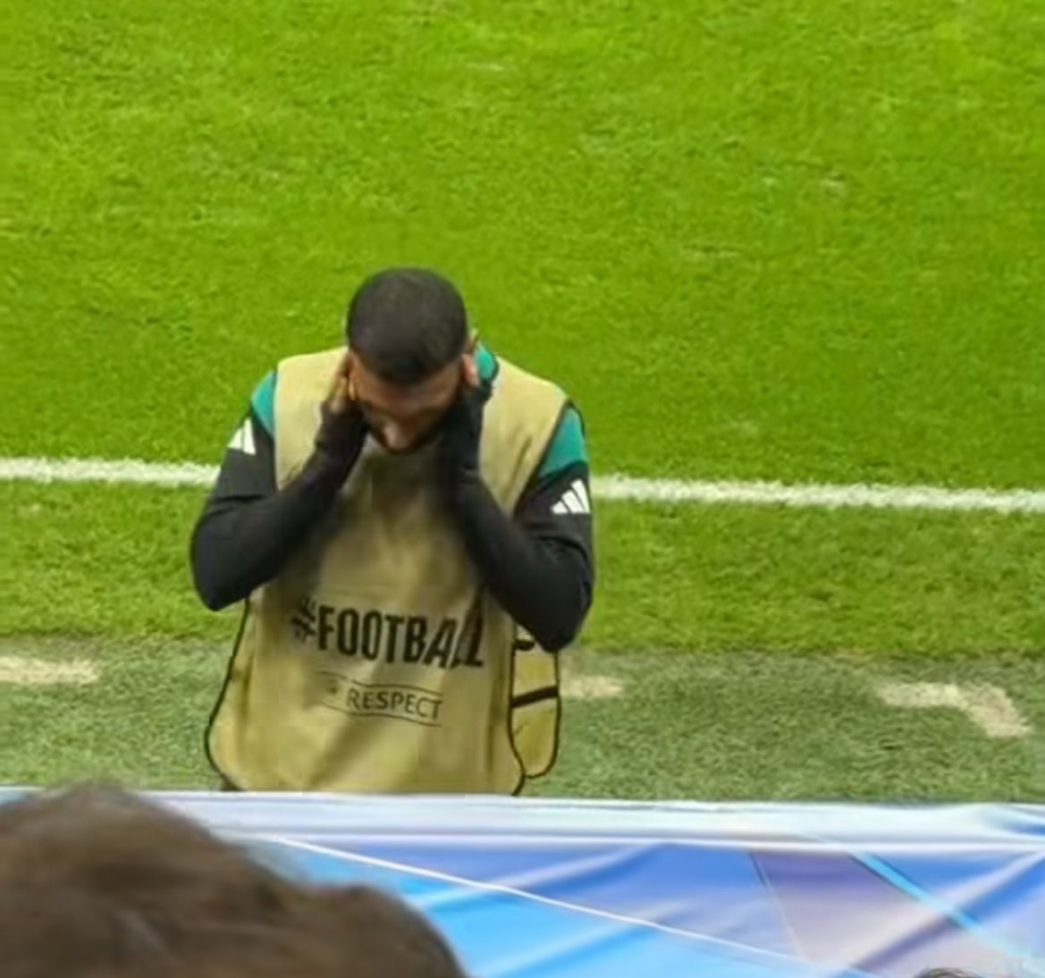 Out Of Context Football (@nocontextfooty) on Twitter photo 