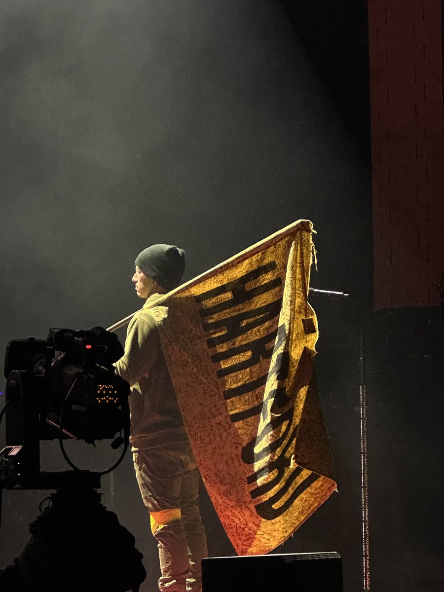 logalicious's tweet image. purrrrr