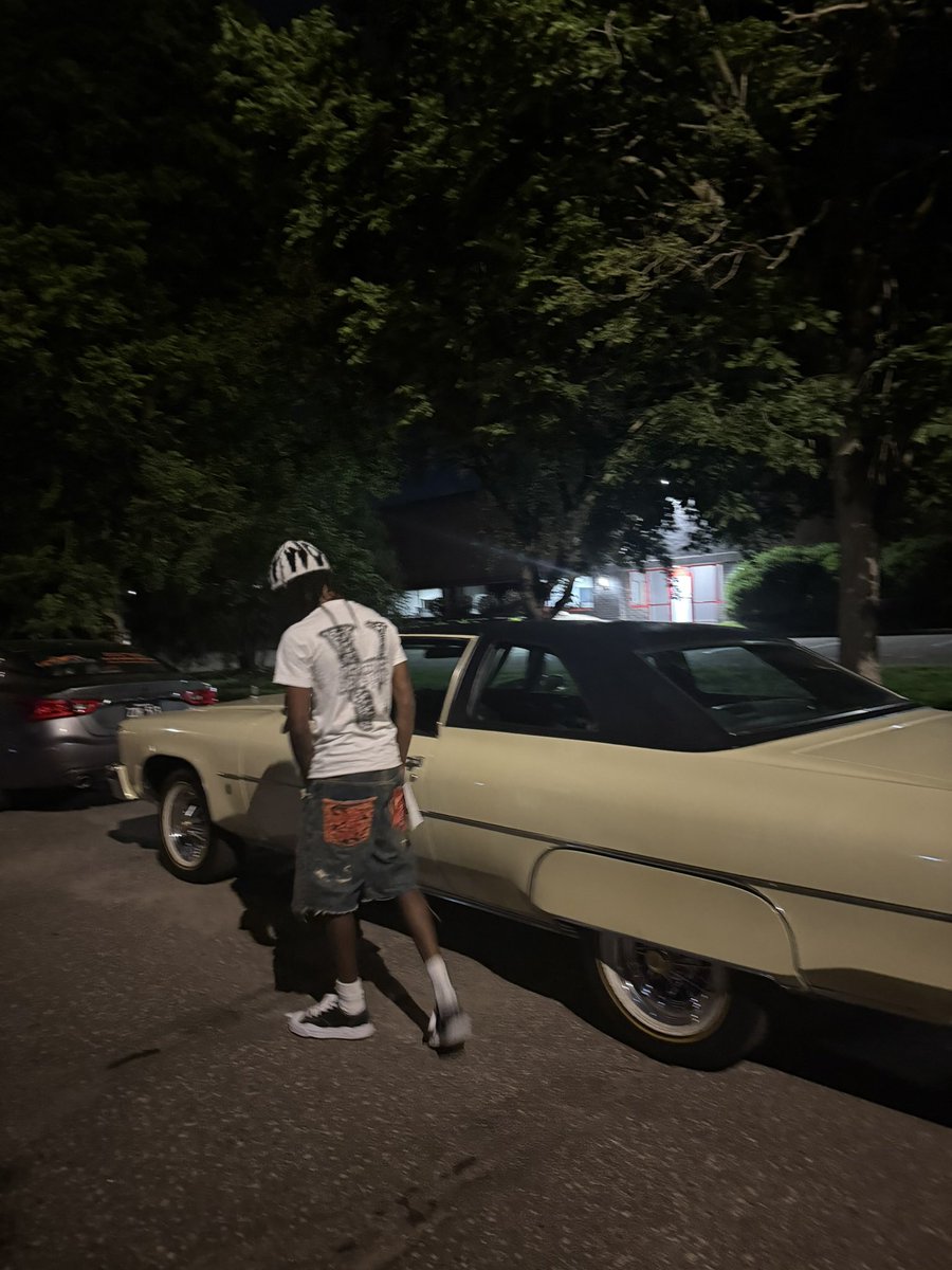 aaronxwrld's tweet photo. @MrGambaholic old school>> https://t.co/GHl43h9DjS