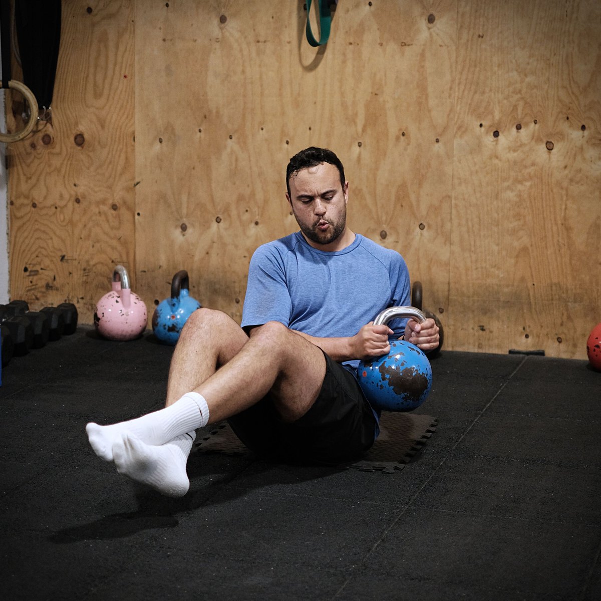 KettlebellsBCN's tweet photo. “Para empezar la dieta primero me apunto al gym…” 🚫
Falso mito: no necesitas esperar ni hacerlo todo a la vez. Empieza con pequeños cambios en tu alimentación y hábitos diarios. El gimnasio puede sumarse después. 😉 https://t.co/XJTmiZneYM