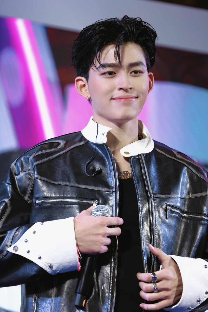 Maruko_ni's tweet image. 👶🏻

JASPER X BREEZE 

#BreezeQuickWashxJasper
#ppnaravit