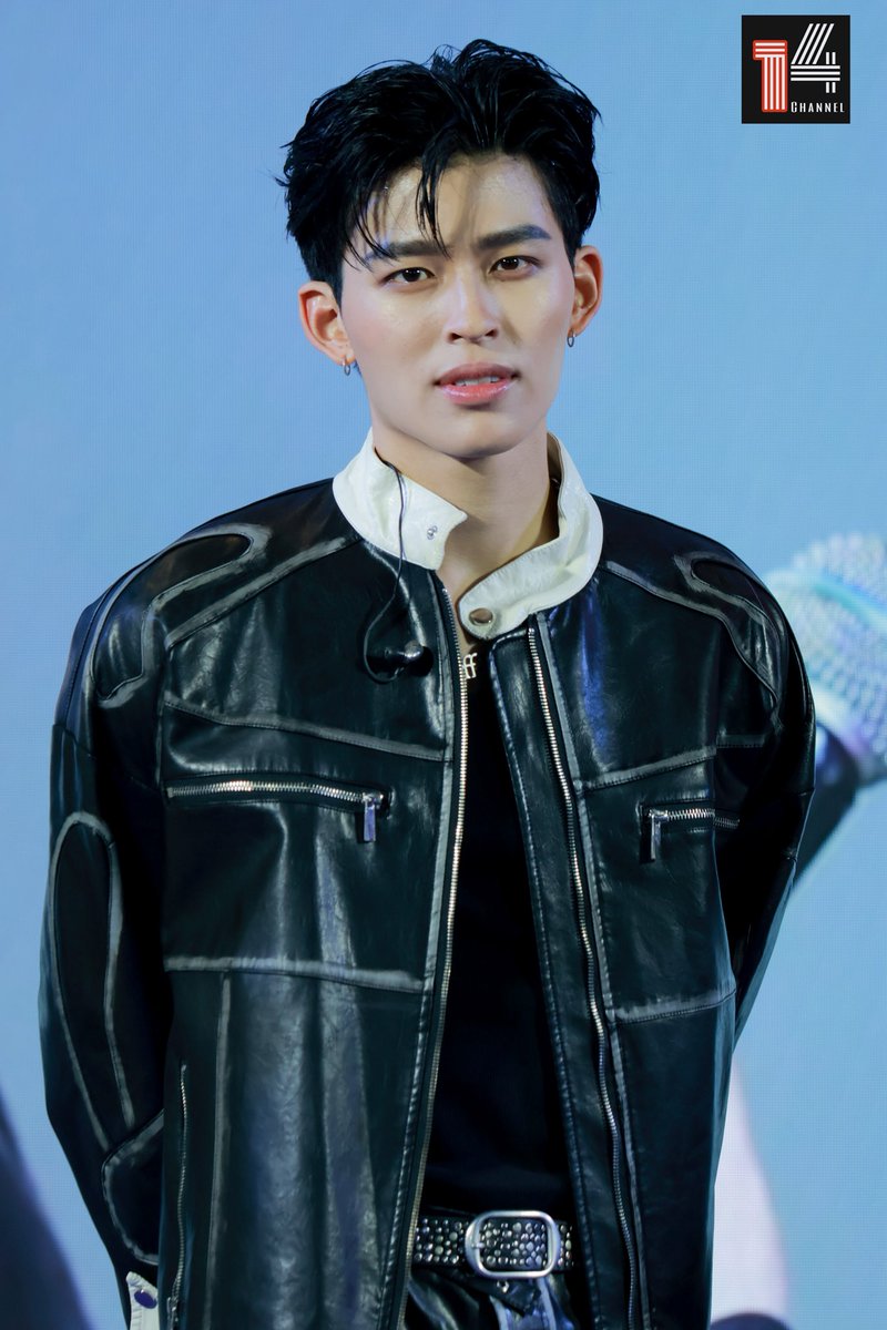 fourteenchannel's tweet image. “ปอนด์ ณราวิชญ์” ในงาน “BREEZE QUICK WASH THE SPEED EXPERIENCE”

JASPER X BREEZE 
#BreezeQuickWashxJasper 

#บรีสสูตรซักด่วน #JASPER
#jasper #ppnaravit