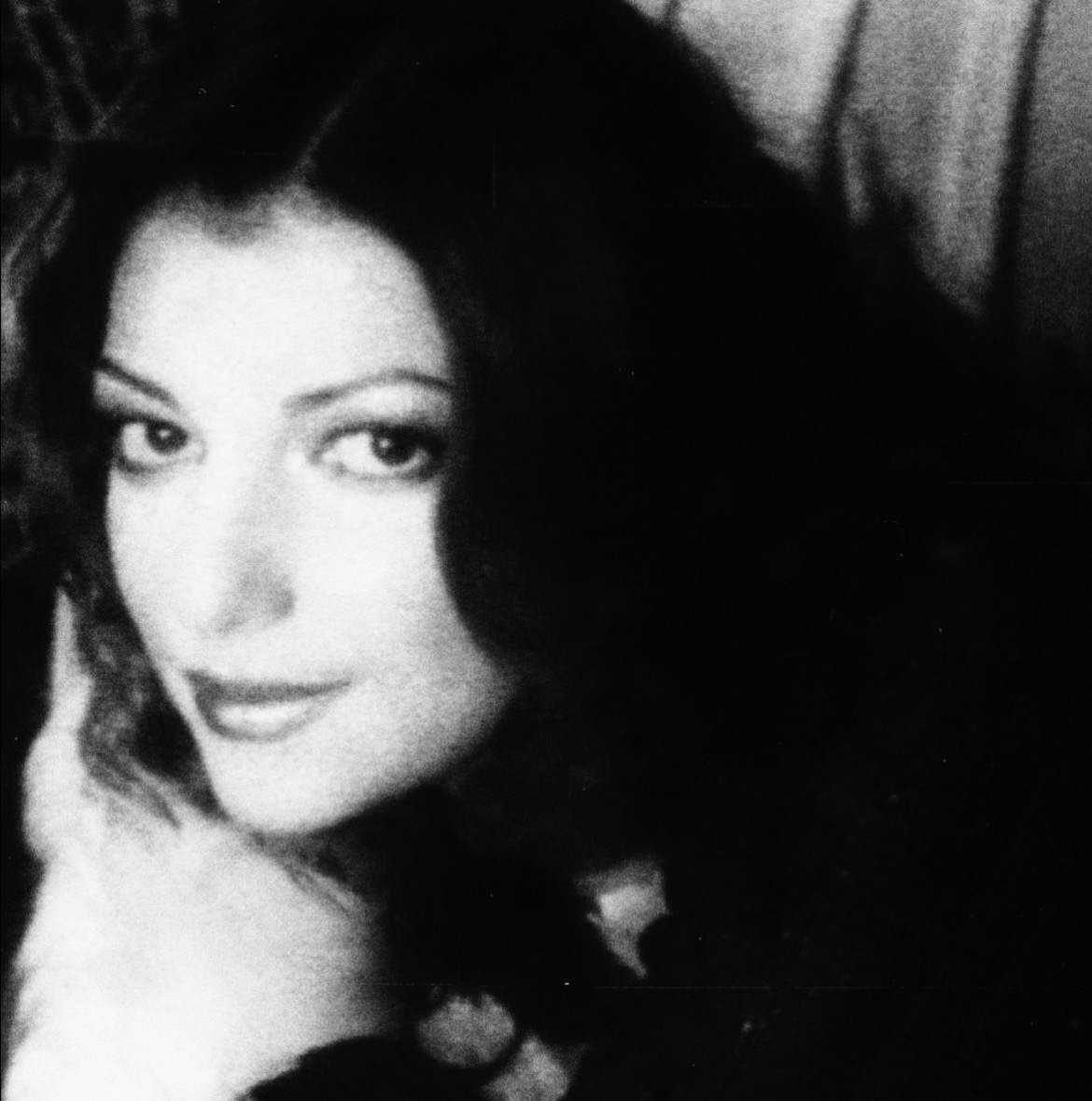 Assalaversion's tweet image. Black and White or Normal? All them look ure pretty