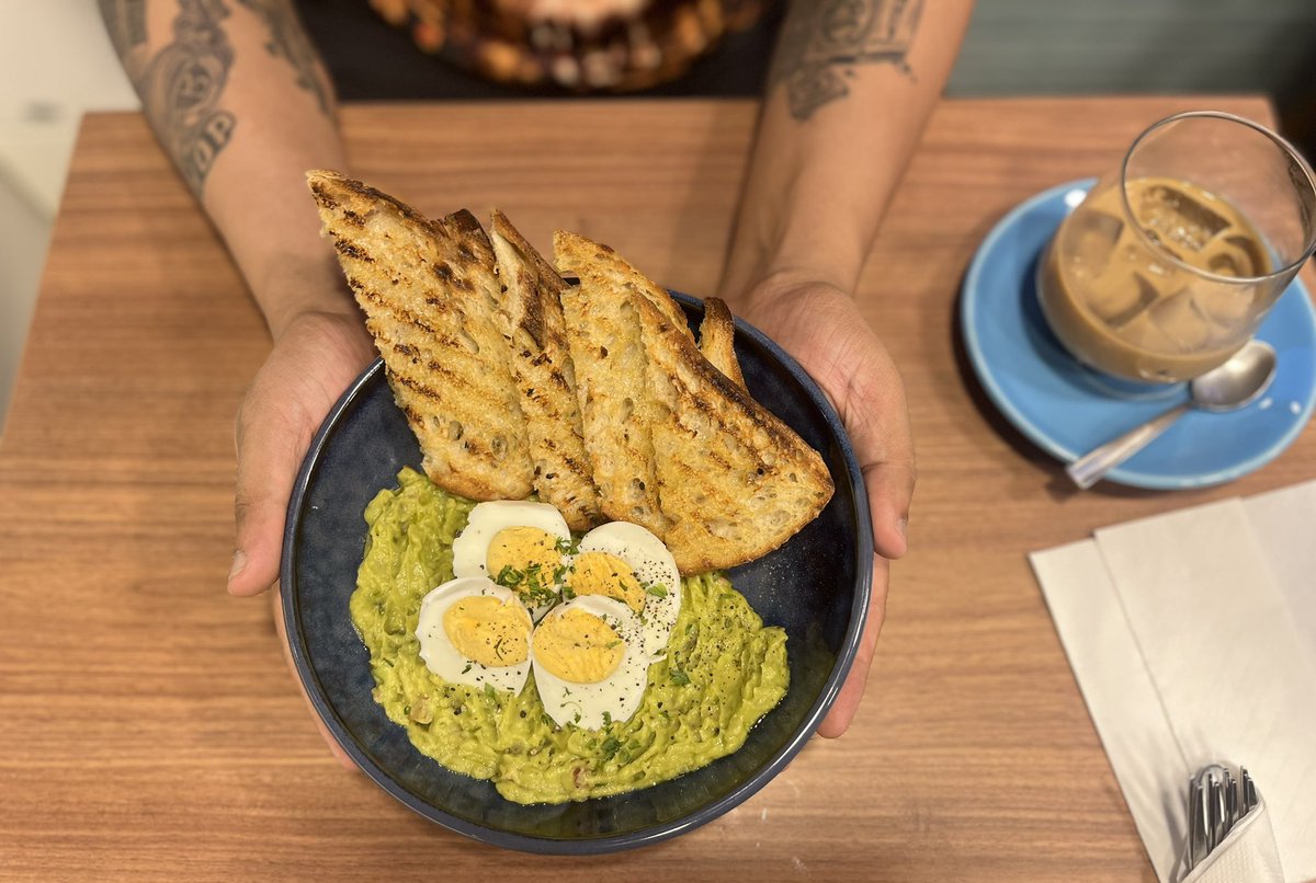 awkquarian.eth tweet media