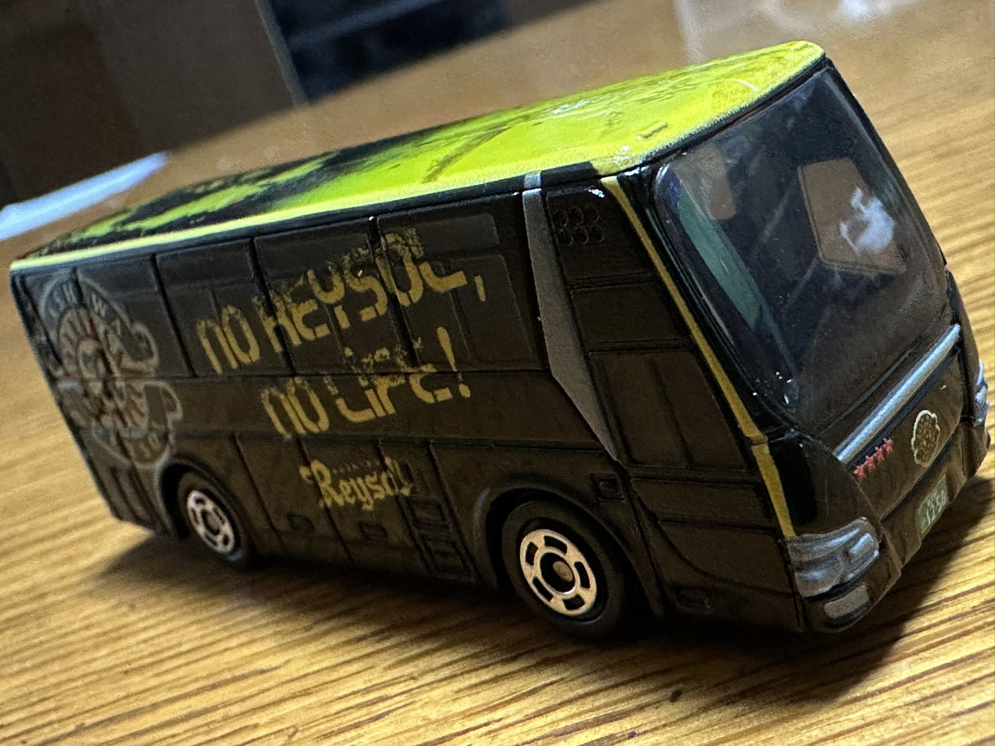 Jリーグ 特注トミカチームバス (川崎.大分.鹿島.C大阪.甲府)5台セット Jリーグ 特注トミカチームバス (川崎.大分.鹿島.C大阪.甲府)5台セット