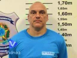 crisbrasilreal's tweet image. ✅ URGENTE - Governo Trump vai aplicar Lei Magnitsky contra outros ministros do STF e, entre eles, estariam os nomes de Gilmar Mendes e Flávio Dino 

Interlocutores disseram ao Metropoles que o motivo seria porque ambos se manifestaram em apoio a Alexandre de Moraes. 

É ISSO AÍ!…