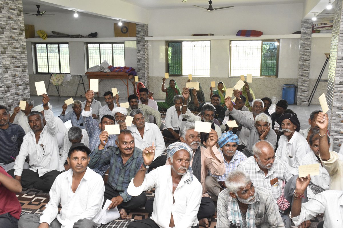 સુરેન્દ્રનગરના વઢવાણમાં આવેલ શ્રી ફૂલગ્રામ દૂધ ઉત્પાદક સહકારી મંડળી લિમિટેડના સભાસદોએ માન. વડાપ્રધાનશ્રીનો આભાર વ્યક્ત કરવા પોસ્ટકાર્ડ ઝુંબેશનું આયોજન કર્યું; GST સુધારા, સહકારી ક્ષેત્રના વિકાસ બદલ કૃતજ્ઞતા વ્યક્ત કરી…

સહકારી સંસ્થાના વિકાસ અને પશુપાલકોના હિતમાં લેવાયેલાં પગલાં