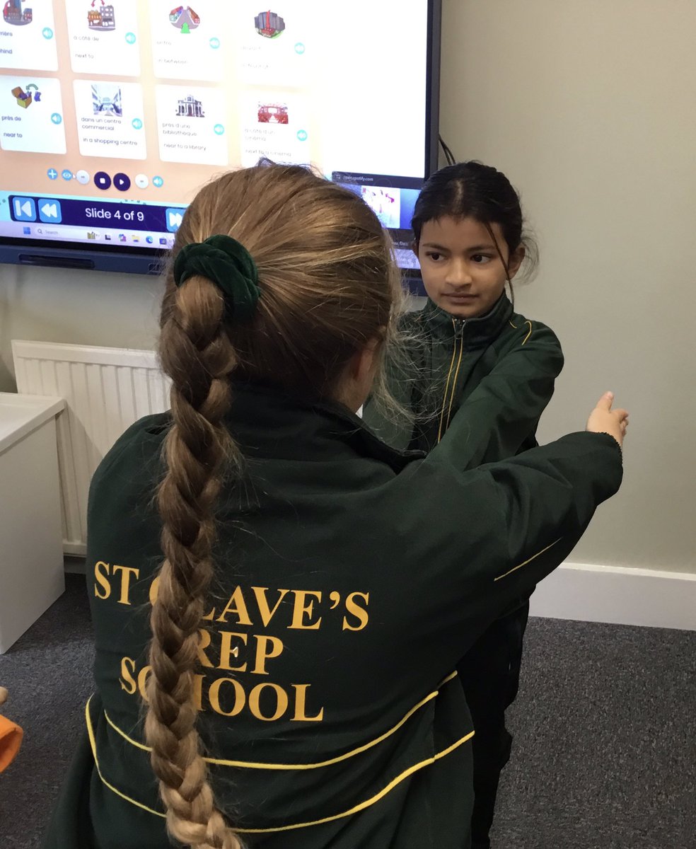 StOlavesLang's tweet photo. Super French lesson @Year4 today! The children learned some prepositions and they acted them out! Well done! 🇫🇷 #StOlavesPrepYear4 #StOlavesPrepUpperSchool #StOlavesPrepAcademics #StOlavesPrepLanguages https://t.co/s6iYEd4av4