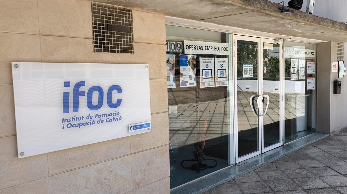 _Calvia's tweet photo. 📣🎓 Formació de primer nivell a Calvià! Ferran Adrià i l’equip de elBullifoundation impartiran el ‘Curs Intensiu de Gestió en Restauració’ els dies 17, 18 i 19 de novembre a #IFOC. 🤝Una iniciativa de @CaixaBank amb la col·laboració de l’Ajuntament de Calvià. https://t.co/lD3WHAKZ5O