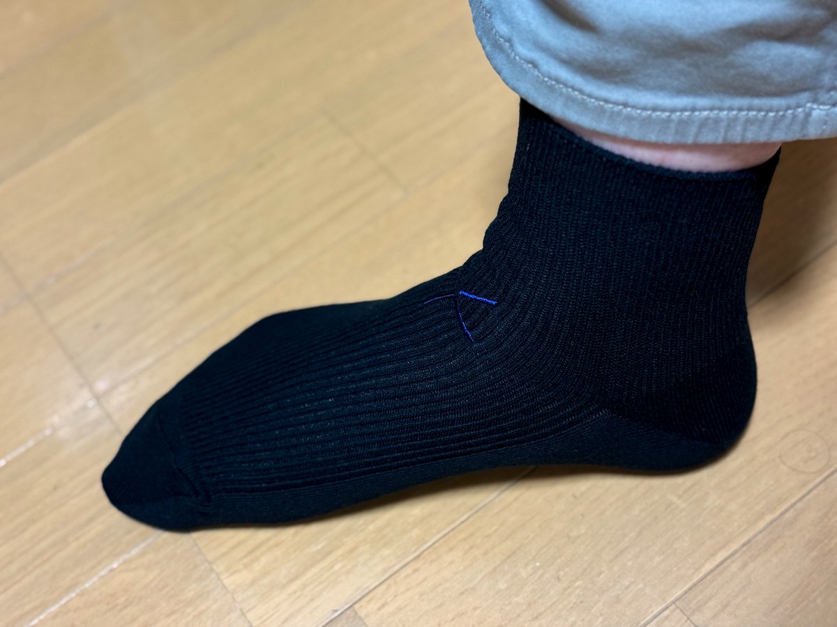 astro_picnov's tweet photo. @DASKIJP ショートの白狐 #DASKI 靴下が無事届きました。
迅速な対応をありがとうございました。
サイズが25〜27cmとされていますが、薄手で伸縮性のある生地のため、基本的に27.5〜28.0cmの靴を履いている自分でも全く問題なく着用出来ました。
サイズ感も確認出来たので買い増ししていこうと思います。 https://t.co/g80IiLIyP1