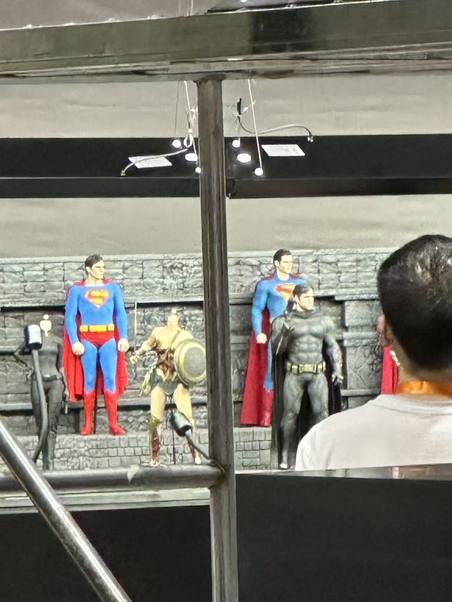 Mogandou's tweet photo. INART 1/6 BVS Batman
#INART
#BVS
#Batman
#模玩堂
#Mogandou https://t.co/OeHimn7AF2