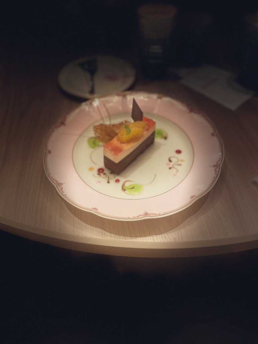 KonFox1122's tweet photo. なんかフィルターのせいで哀愁漂う感じになった https://t.co/9GkkeliUv9