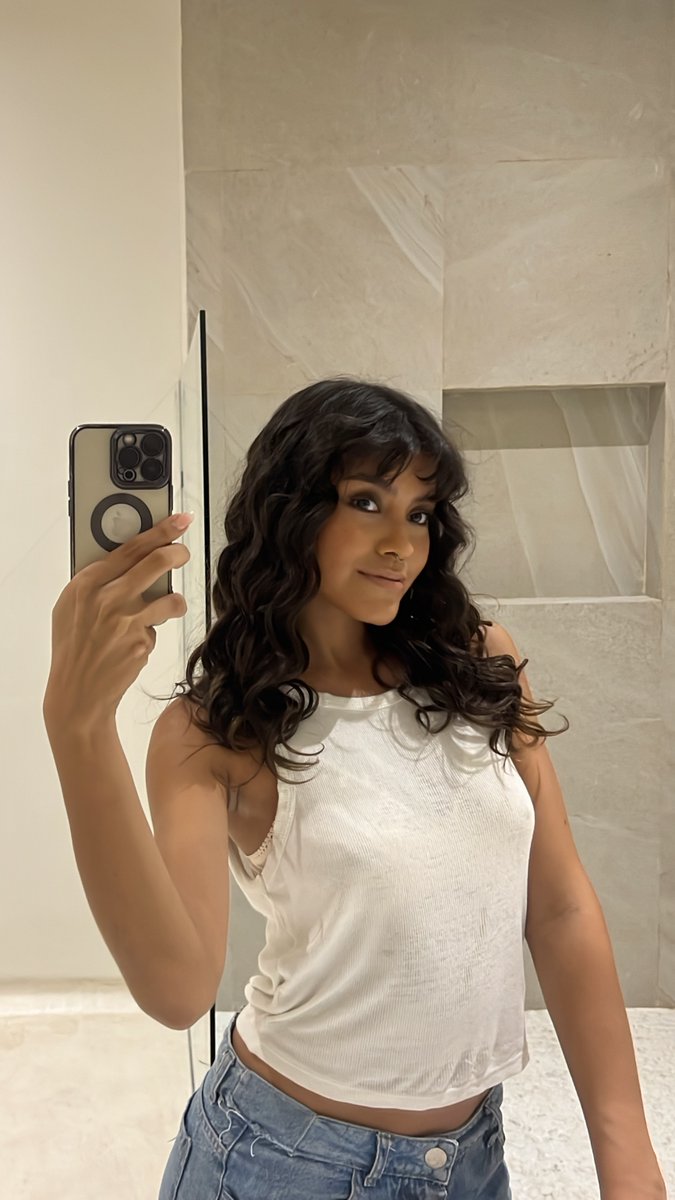 lolimarixoxo's tweet photo. @superchiney Who could use some help with the chores? https://t.co/TamOKhOArO