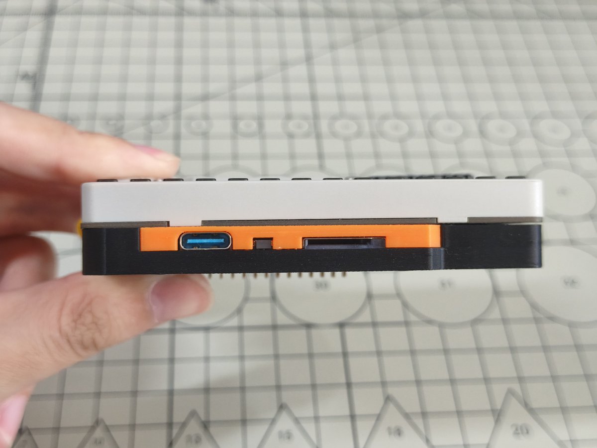 _prokyon_'s tweet image. CardputerLLM Case
@M5Stack
This 3D print kit is designed for GOROman's LLMCardputer project, allowing the Module LLM to be installed on the Cardputer's base and used together
#M5Stack #Cardputer #ModuleLLM #3DPrinting #MakerWorld #DIY #ESP32
