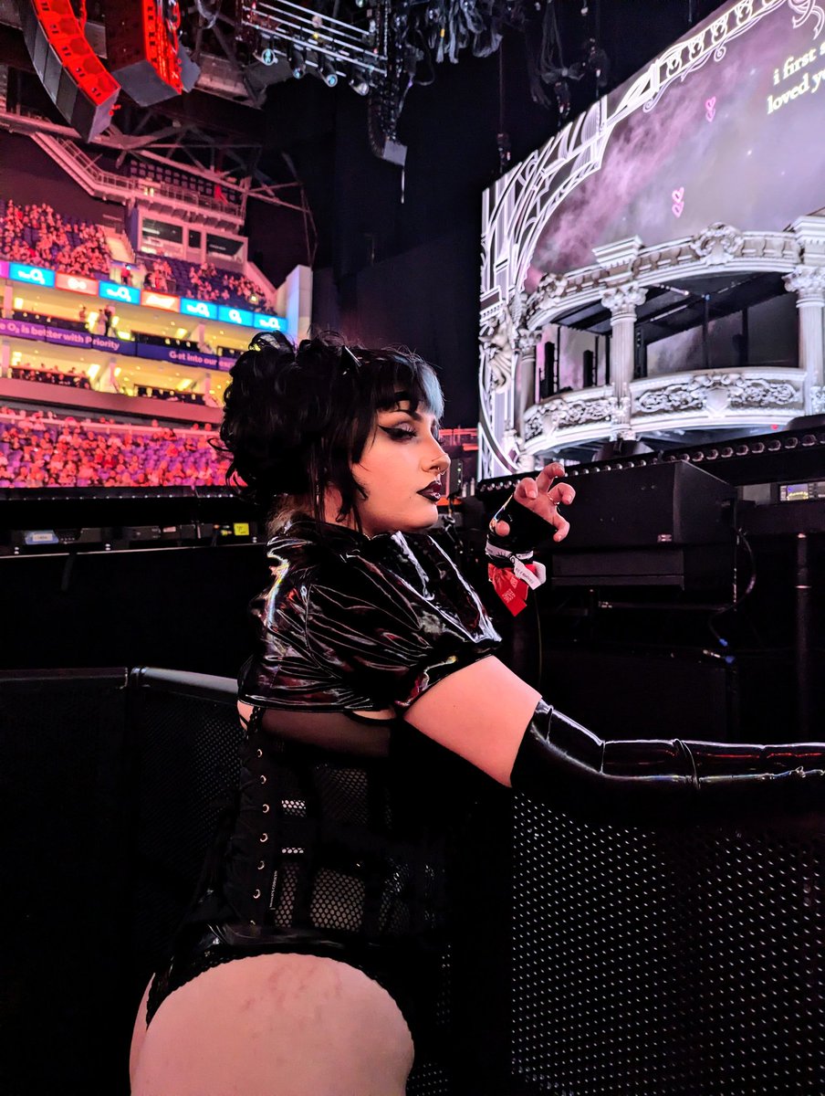 𝔪𝔞𝔶𝔥𝔢𝔪 𝔟𝔞𝔩𝔩 .⋆♱