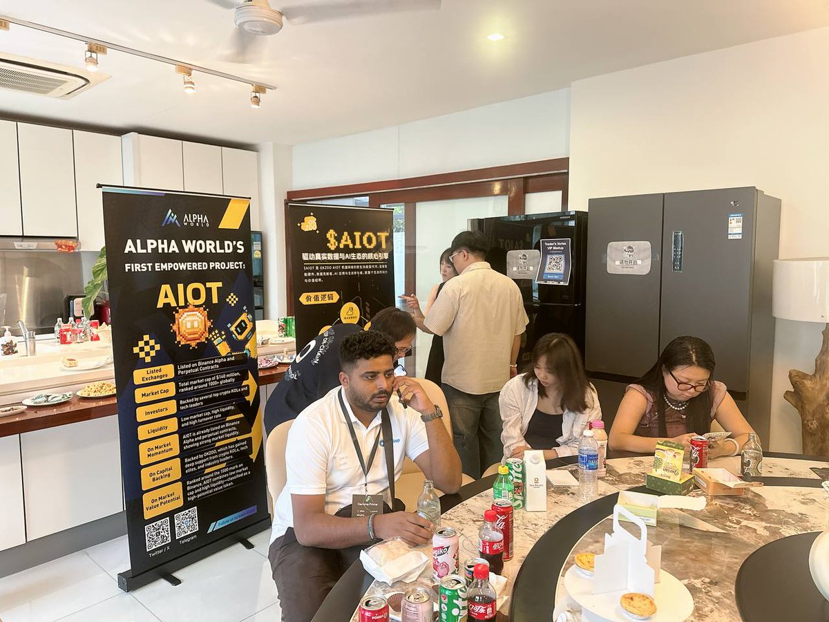 okzoo_app's tweet image. At yesterday’s #Token2049SG side event hosted by OUBITDEX, our team shared how the Heal-to-Earn (H2E) model is redefining health data as verifiable, tradable, and value-generating on-chain assets. 🌍💠
#HealthFi