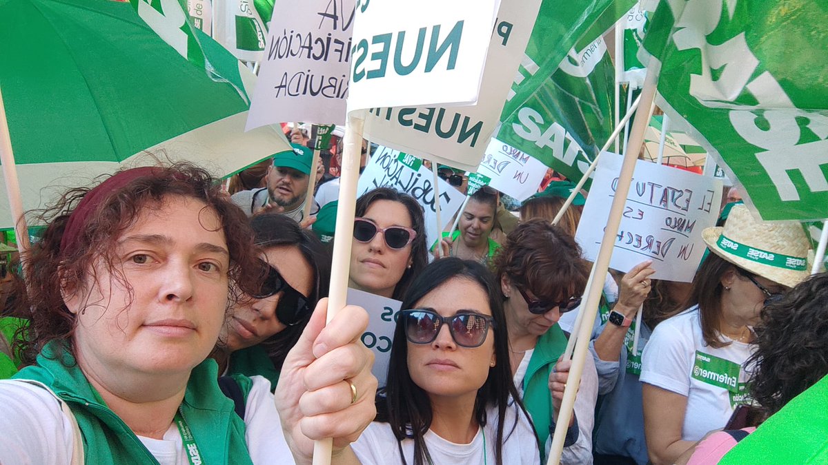 SATSE_CyL's tweet photo. 📢Hoy hablamos alto y claro:
💪Exigimos un #EstatutoParaAvanzar porque necesitamos mejoras ya.  
#enfermera #fisioterapeuta https://t.co/I95DG0n7RI