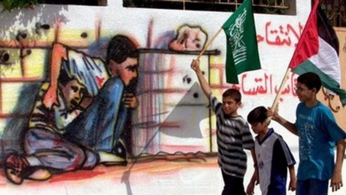 nopasa's tweet photo. 25 Years Ago — Fate of 12-Year-Old Palestinian Led to #911day Attack and the Invention of the Word #Pallywood:
“If we ignore how images propagate and mutate, we hand the moral high ground to those who traffic in outrage"
— @pkarsenty
https://t.co/01JAfQcerh
“Today’s rising tide of Jew-hatred from all directions – Right, Left, Muslim, Christian, secular, knowing and unknowing – started on September 30, 2000”
— @richard_landes
Tuesday marked the quarter-century anniversary of the beginning of one of the biggest scandals of the past 50 years, the Mohammed al-Dura affair, which saw French television video and photos of a 12-year-old Palestenian and his father being supposedly felled by Israeli bullets in #Gaza, and which led to the creation of a new word — #Pallywood or #paliwood.
Read Alexandre Gilbert’s
@TimesofIsrael interview
with @pkarsenty, who was
instrumental in debunking
the hoax