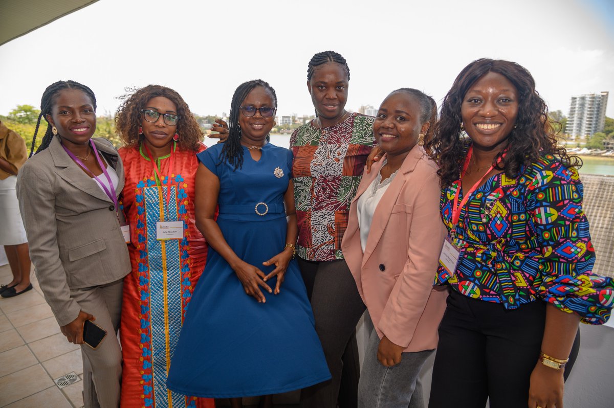 #Climatechange is an unpredictable, uncertain challenge. To address it, we must cultivate a shared #visionoffuture, embrace #adaptability in our daily lives, and strengthen agility in our management approaches. #CLimateAdaptationREsilience  <a href="/CIFOR_ICRAF/">CIFOR-ICRAF</a>