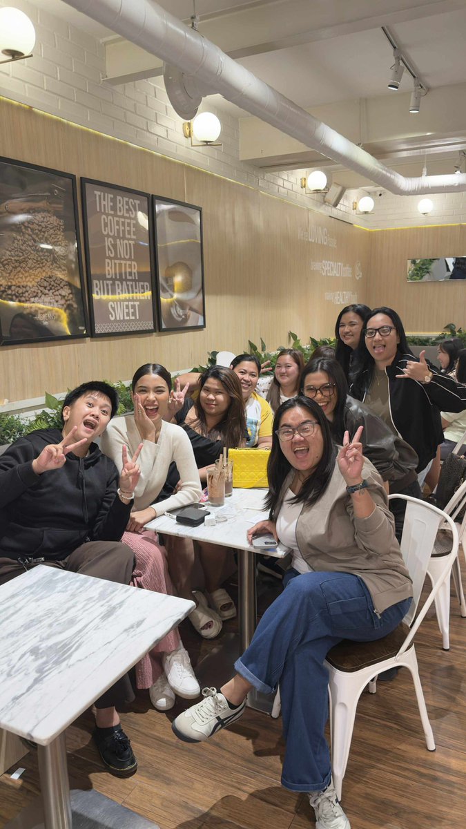 PangkatShuvee's tweet photo. Team Pangkat Admins with Shuvee Etrata - here at Hisbeans Cafe :> 

Thank you, Shuvs for this unforgettable bond, We love you so much! hanggang pag tanda! 🫡❤ https://t.co/7nmxJpGTSh