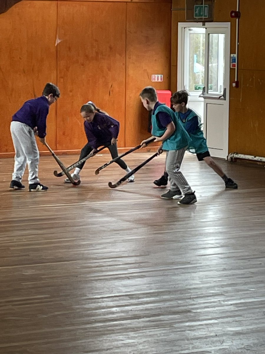 Trosglwyddo Llanhari tweet media