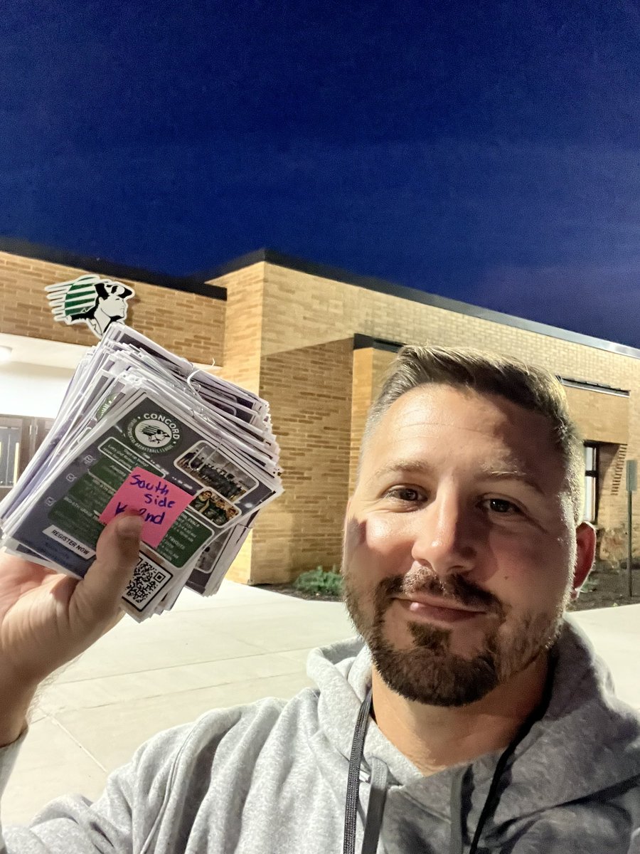 CoachTyL8n's tweet image. Flyers delivered this week for Concord youth &amp;amp; travel basketball. CIS✅, Westside✅, Oxbow✅, Eastside✅ Southside ✅. THANK YOU to our staff &amp;amp; managers for all your work! Can’t wait to see so many kids have fun &amp;amp; getting better this winter! 💚🏀 @CDBL6