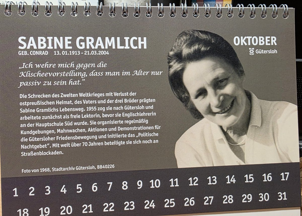 rotemohnblume's tweet image. Hello #October ❤️
My favourite #season
My favourite #month

Danke schön, liebe @wortgestalten und lieber @wortagent 🫶🏽