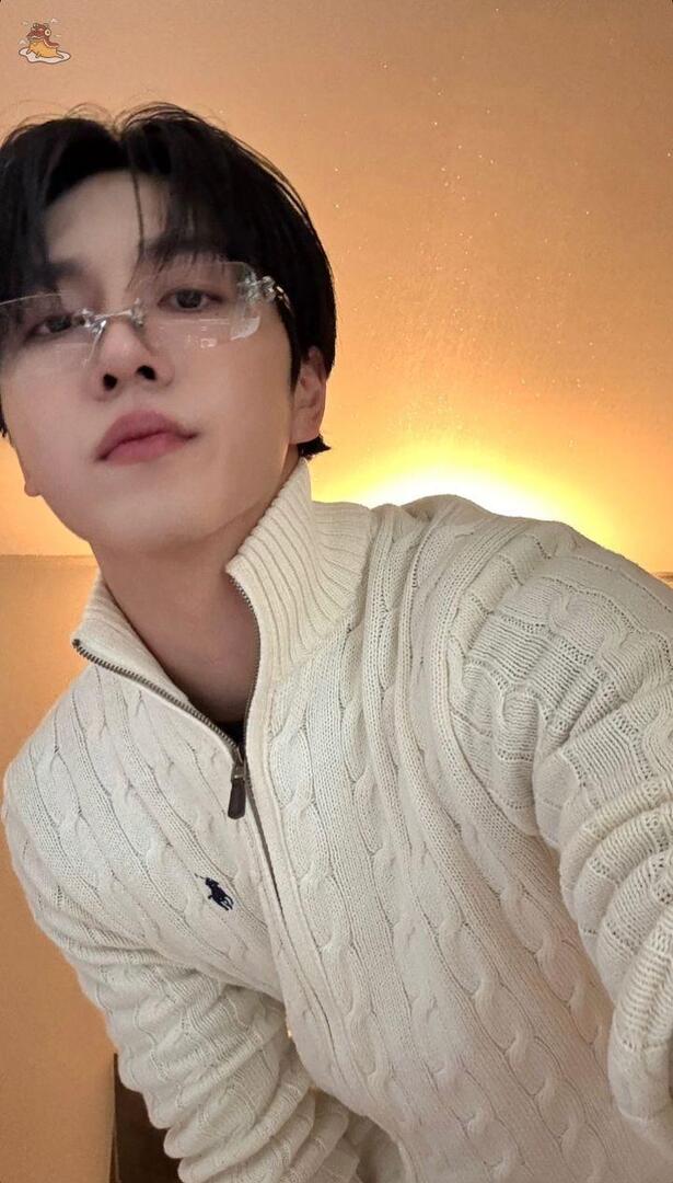 SOC-IE 💛 ˚☽˚.⋆ tweet media