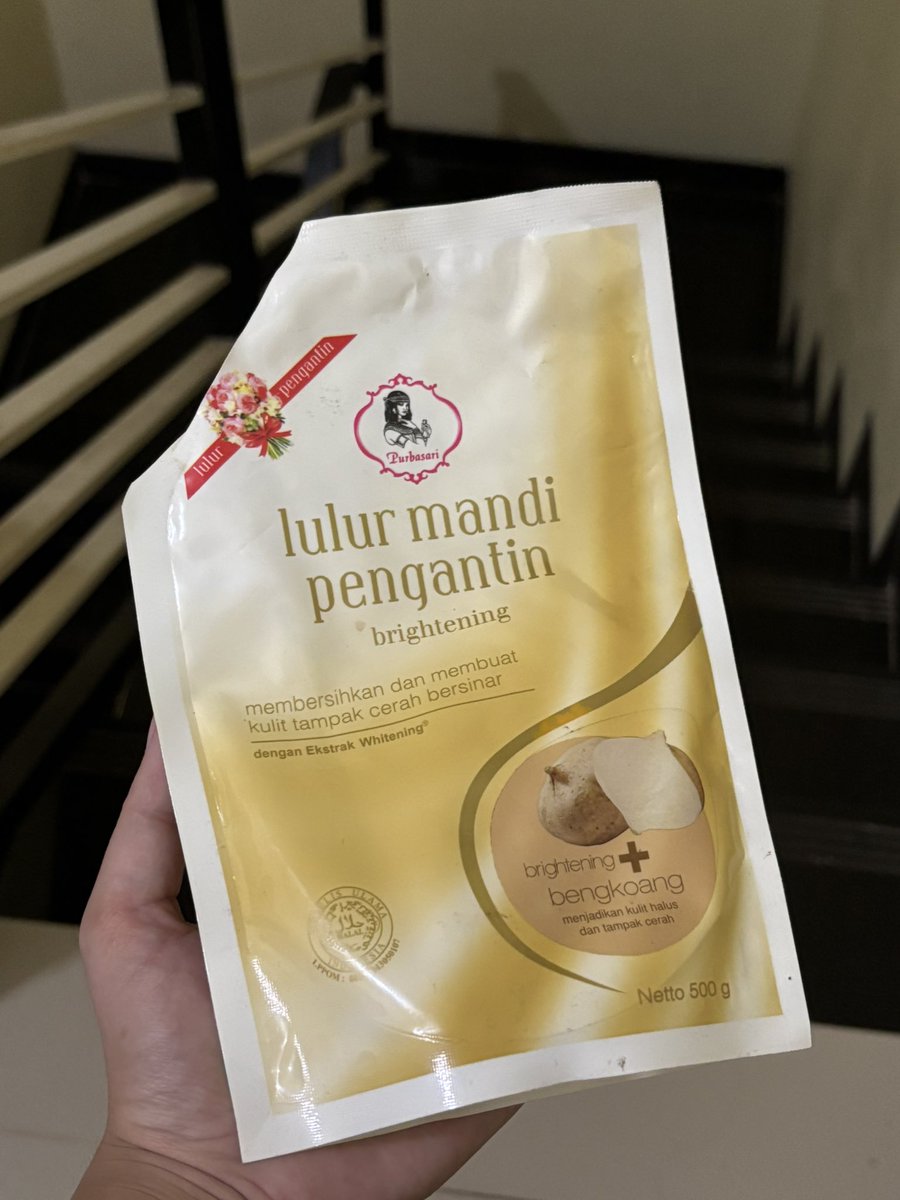 romapntis's tweet photo. a bathroom essential that I swear by🫧 https://t.co/Byqt9rZMSg