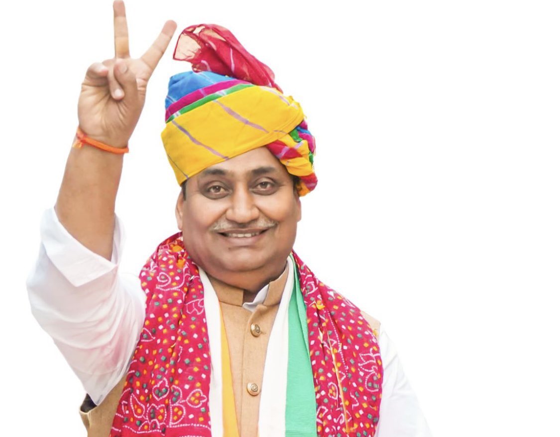 राजस्थान प्रदेश कांग्रेस कमेटी के अध्यक्ष, पूर्व शिक्षा मंत्री राजस्थान सरकार श्री गोविंद सिंह डोटासरा जी को जन्मदिवस की हार्दिक बधाई एवं शुभकामनाएँ।

भगवान से आपके उत्तम स्वास्थ्य एवं दीर्घायु जीवन की कामना करता हूँ।

<a href="/GovindDotasra/">Govind Singh Dotasra</a> 
<a href="/INCRajasthan/">Rajasthan PCC</a> 
#happy_birthday_dotasaraji