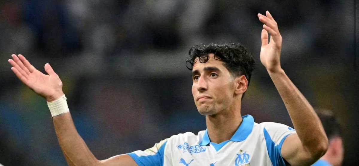 On en parle pas assez mais Nayef Aguerd est un défenseur exceptionnel un des meilleurs qu’on est eu depuis de nombreuses années 😱 #TeamOM #OMAjax