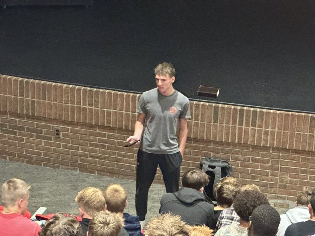 fca_ryle's tweet photo. Thank you to Addison Coughenour and Ava Talley for leading our small groups today.  @ryleathletics https://t.co/3PNDTS9a1E