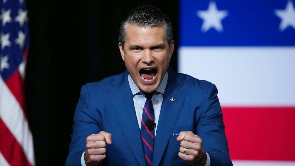 Wer den Wahnsinn in Person sehen will, schaue sich # PeteHegseth an. Verrückt und bereit, die Welt und Menschheit (außer weiße US-Bürger) zu opfern wie #Trump