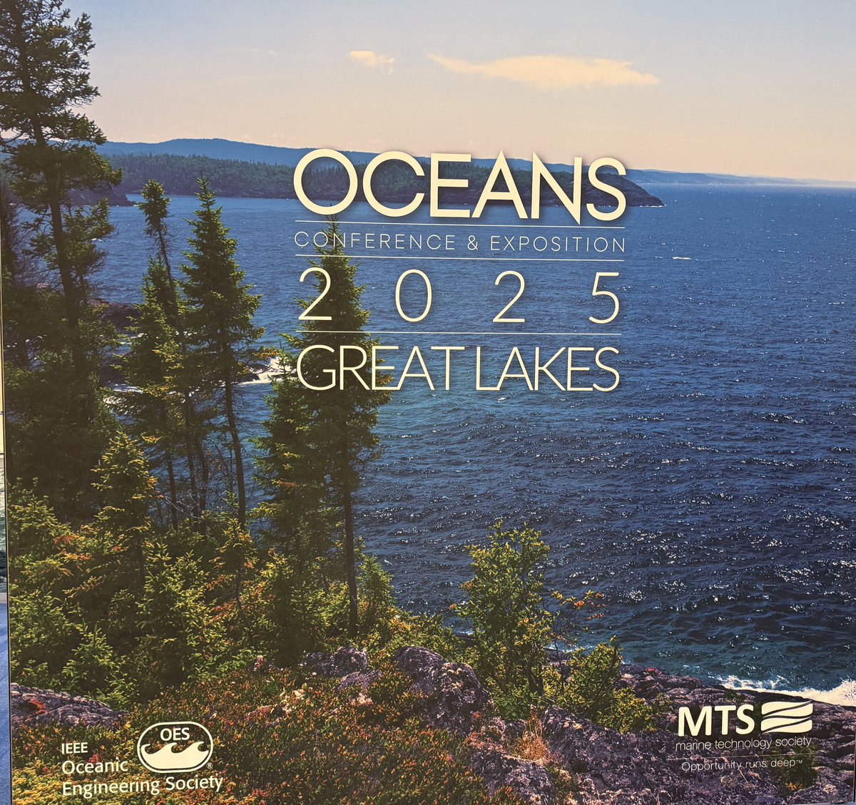 KaraDitzel's tweet photo. Great start to #OCEANS2025GreatLakes! Thank you to our exhibitors and patrons for making this another successful event! 2 more days of learning and engagement - let’s do this! 🌊 https://t.co/pbyKke8y0T