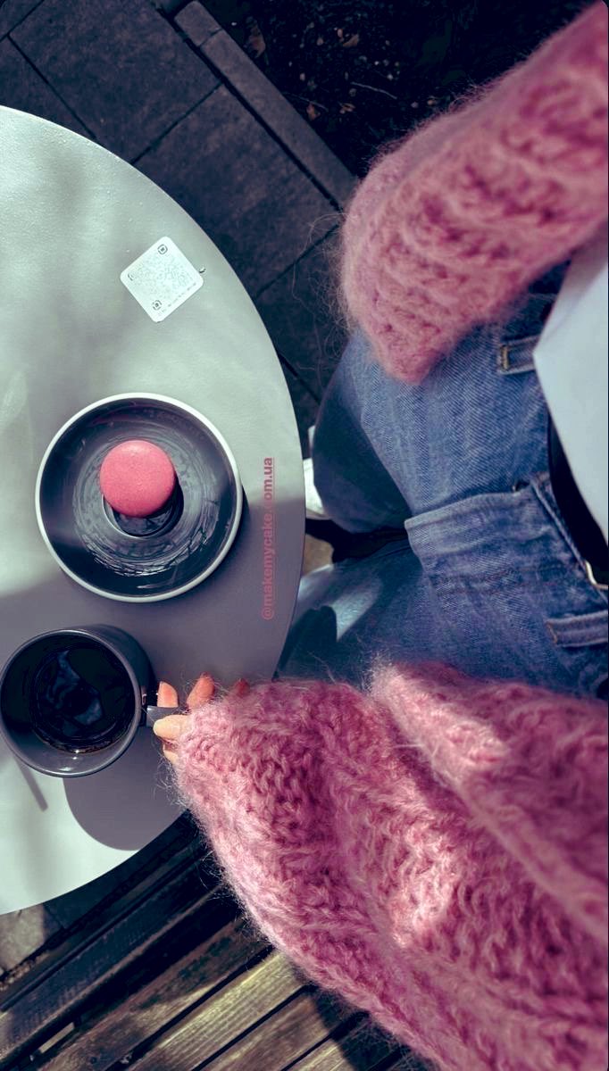 Lucia 🦊 tweet media